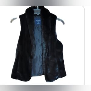 American Eagle Outfitters Vintage Lined Black Faux Fur Vest. Like New.